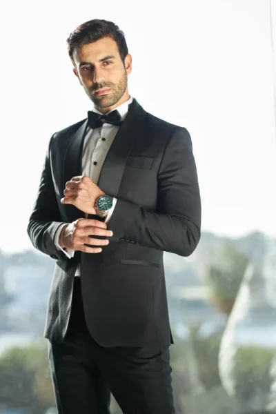 Classic Black Slim-Fit Tuxedo with Shawl Lapel