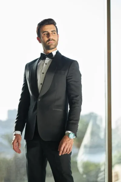 Classic Black Slim-Fit Tuxedo with Shawl Lapel